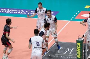 La Emma Villas Siena chiude l’anno con un 3-0 su Ortona