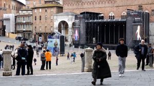Capodanno a Siena, tutto pronto in Piazza del Campo per l'atteso concerto di Emma Marrone