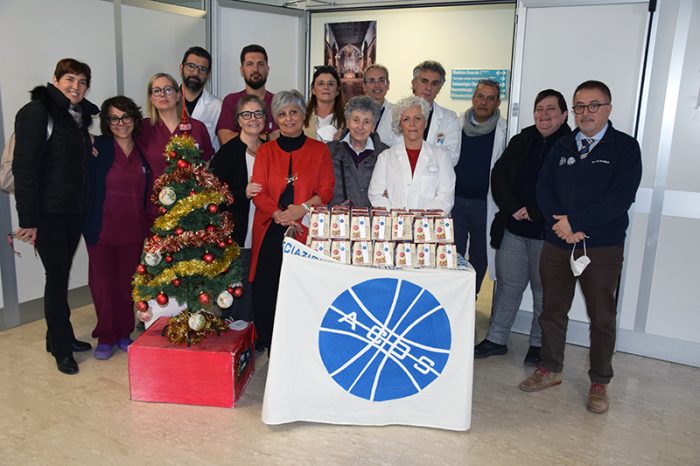 Doni di Natale di ACOS per pazienti della Medicina interna e della complessit&agrave; e a indirizzo geriatrico