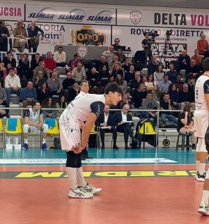 A Porto Viro l’esordio in serie A2 per lo schiacciatore della Emma Villas Siena Federico Pellegrini