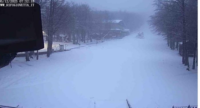 Meteo, la perturbazione porta la neve sul Monte Amiata