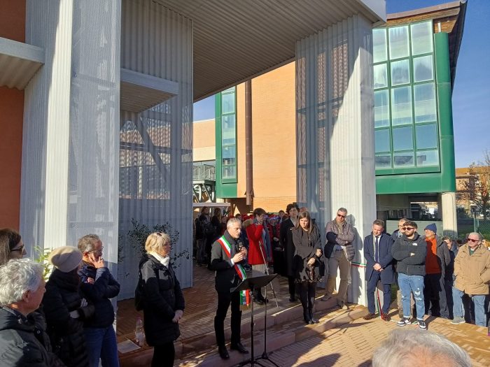 Castelnuovo, taglio del nastro per la nuova scuola “G. Papini”. Investimento di 2,4 milioni di euro