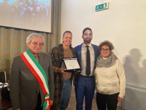 San Quirico d’Orcia premia le eccellenze della Festa dell’Olio: Oliviero Toscani ed Alice Volpi