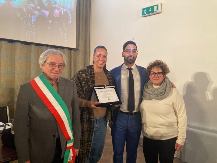 San Quirico d’Orcia premia le eccellenze della Festa dell’Olio: Oliviero Toscani ed Alice Volpi