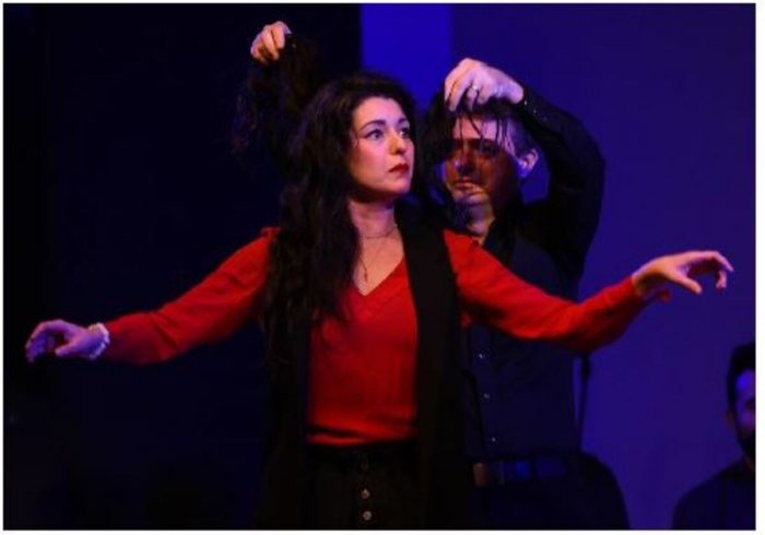 Chianciano Terme, la stagione del Teatro Caos riparte domani con Follow Me