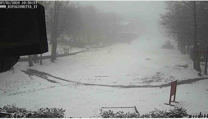 Torna la neve sul Monte Amiata. Sarà l’inizio della stagione sciistica?