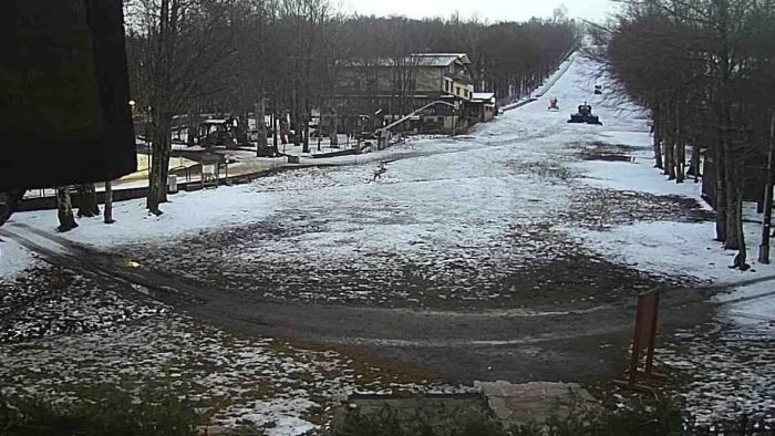 Amiata senza neve, non ci sono le condizioni per l'utilizzo dei cannoni