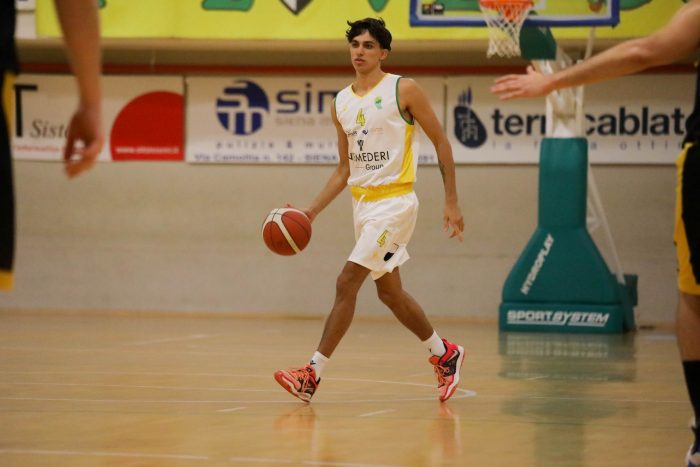 Basket: la Vismederi Costone fa suo il big match, Prato affondata 85-62