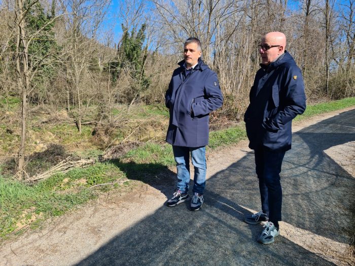 Poggibonsi, sopralluogo per fare il punto sui lavori di bonifica di Elsa, Staggia e Carfini