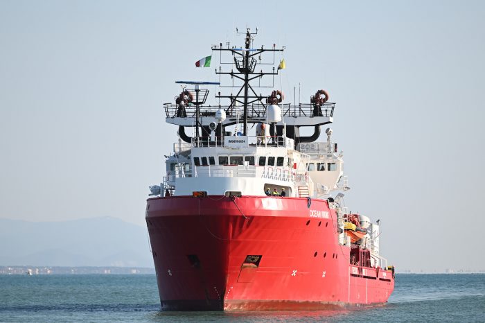 Sbarcati a Livorno i migranti a bordo della Ocean Viking. 7 adulti ed 1 minore arrivano in provincia di Siena
