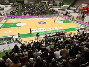 Basket, al PalaEstra il grande derby tra Mens Sana Basketball e Vismederi Costone