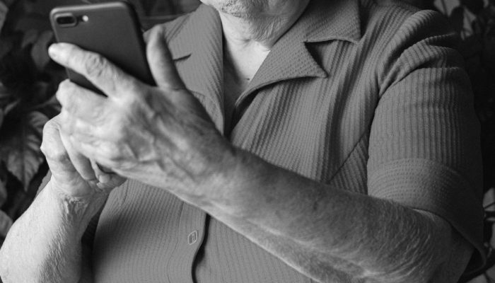 Siena, domani la presentazione del vademecum contro le truffe per gli anziani