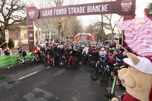 Strade Bianche, la soddisfazione del Comune. Loré: “Grande successo, Siena capitale del ciclismo”