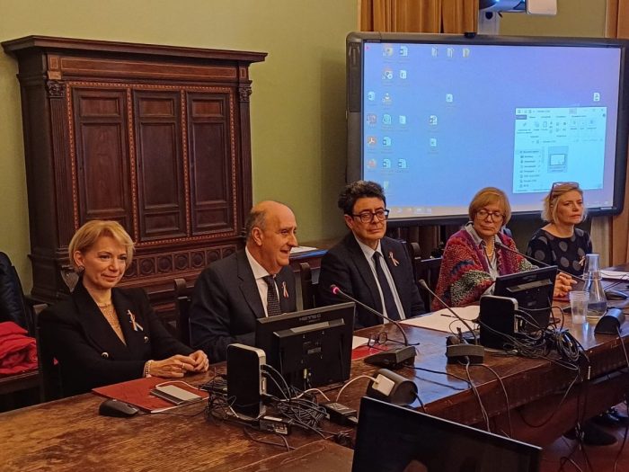 Lotta alle discriminazioni, firmato accordo di collaborazione tra Universit&agrave; di Siena e Asl Toscana Sud Est