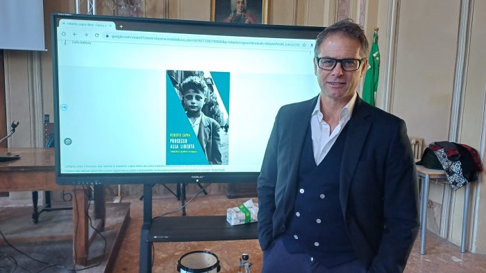 "Processo alla libertà", la battaglia di Dolci e la lezione di Calamandrei spiegate agli studenti del Liceo Piccolomini di Siena