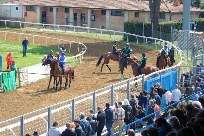 Corse di Monteroni in onda stasera su Siena TV alle 22.45