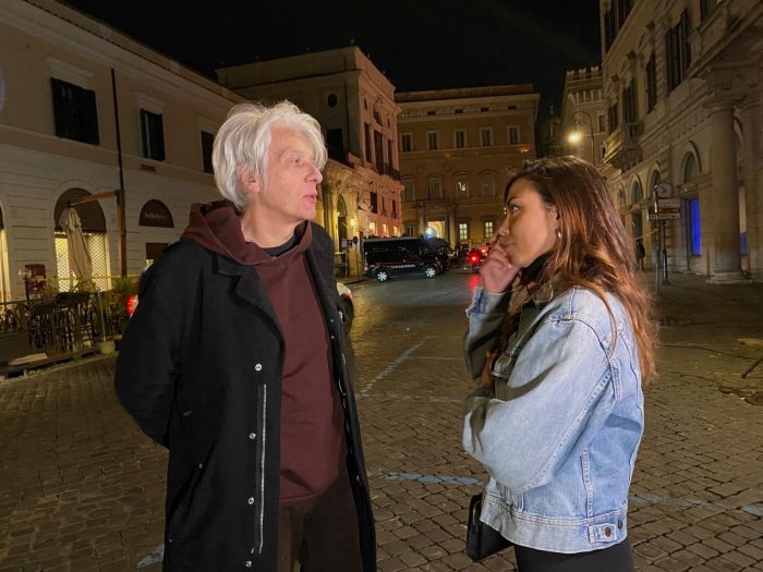 Morte David Rossi, Pietro Orlandi partecipa al presidio a Roma: "Un segno di solidarietà a chi vive situazioni simili"