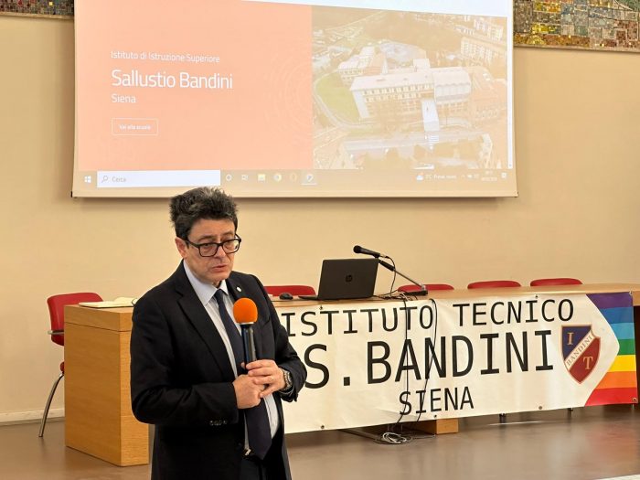 Siena, Bandini Orienta verso l'Università. Di Pietra agli studenti: "Scegliete con il cuore, non metteteci troppa logica e razionalità"