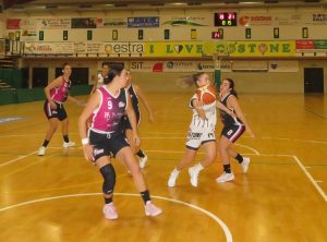 Basket B femminile, al via i play off. Il Costone comincia stasera da Ponte a Buggianese