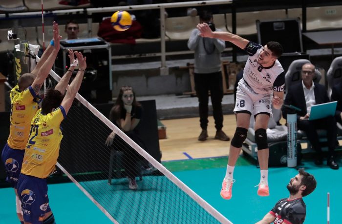 Emma Villas Siena al lavoro per gara 2 dei quarti playoff: si gioca lunedì a Brescia