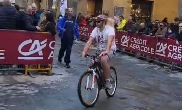 Strade Bianche: il principe delle Feriae taglia il traguardo prima di Pogačar