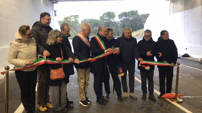 Taglio del nastro per la variante di San Gimignano