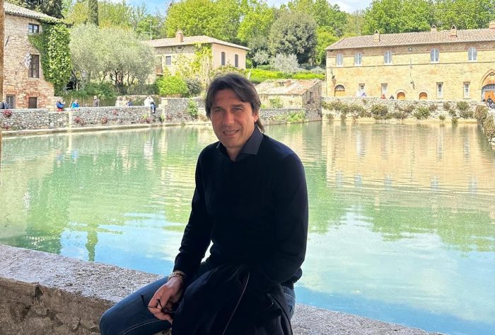 Antonio Conte si rilassa a Bagno Vignoni