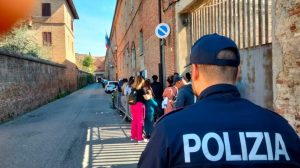 Siena, altri 250 permessi di soggiorno ritirati all'ufficio immigrazione della Questura