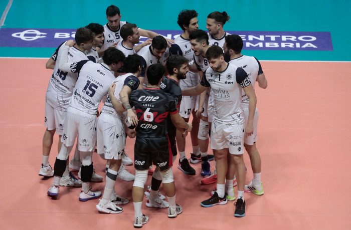 Volley, Emma Villas Siena verso la semifinale. Azaria: "Pass al primo colpo un vantaggio, più tempo per recuperare"