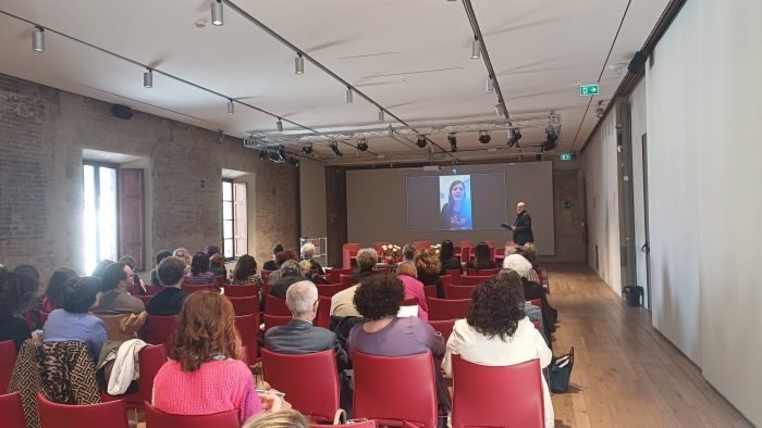 Parit&agrave; di genere: nei 35 Comuni senesi lavorano pi&ugrave; donne che uomini, ma stipendi medi dipendenti pi&ugrave; alti