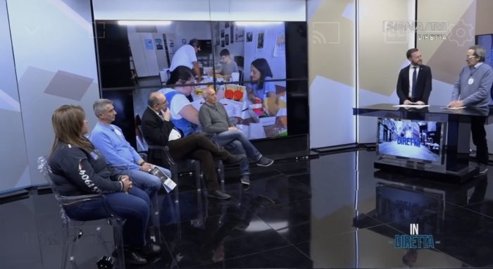 Associazione Autismo Siena, gli "artisti in blu" in mostra al Consiglio Regionale della Toscana. Ecco come &egrave; nato il progetto