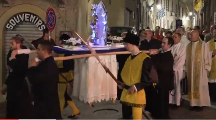 Siena, il reliquiario del Beato Antonio Patrizi di Monticiano portato in Duomo