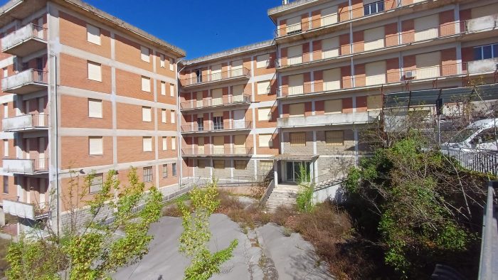 Siena, l'ex Catasto a Vico Alto non attrae investitori. Gli abitanti ormai rassegnati: "Il quartiere è morto"