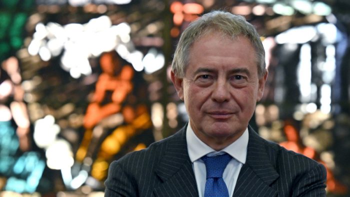 Beko Siena, Urso si smentisce sul golden power. I sindacati: "Deplorevole ed incompetente"