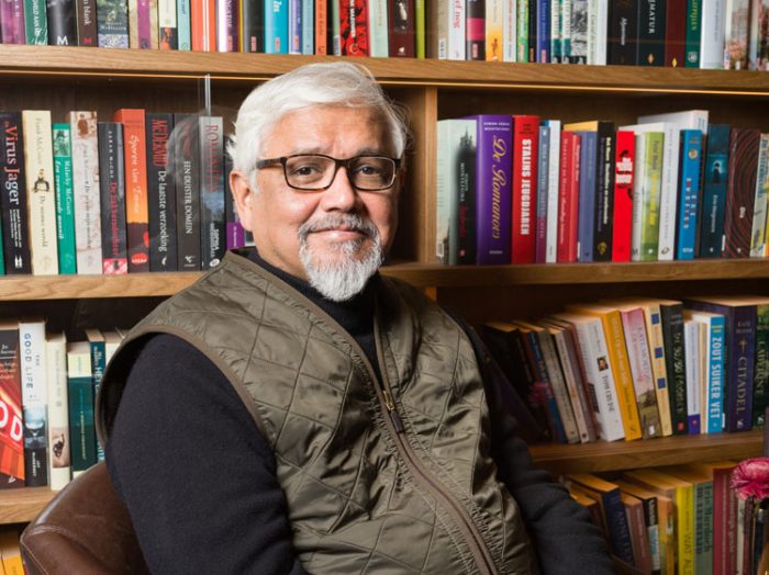 Universit&agrave; di Siena, laurea ad honorem in Lettere Moderne a Amitav Ghosh