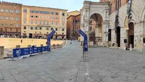 "Giro E" a Siena, tutto pronto per la partenza da Piazza del Campo