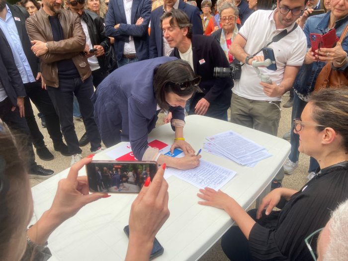 Amministrative, Elly Schlein a Colle: "C'è bisogno di persone come Vannetti. Servono umiltà e ascolto dei cittadini"