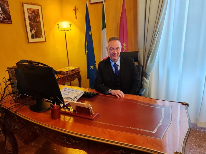 Primo giorno da Questore di Siena per Ugo Angeloni: "Ascolto e lavoro di squadra, darò il mio contributo"