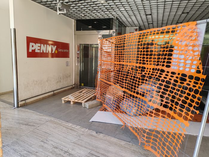 Siena, arriva un altro supermercato. Un nuovo ristorante apre in Piazza del Campo