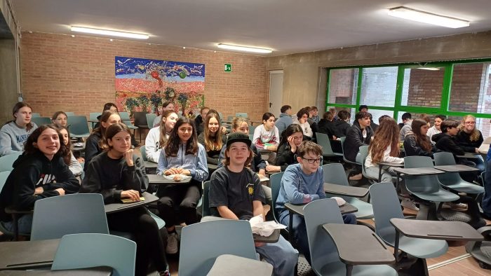 Erasmus +, dalla Spagna e dalla Germania alla scoperta del Palio di Siena grazie agli studenti delle medie ”Sabin” del “Tozzi”