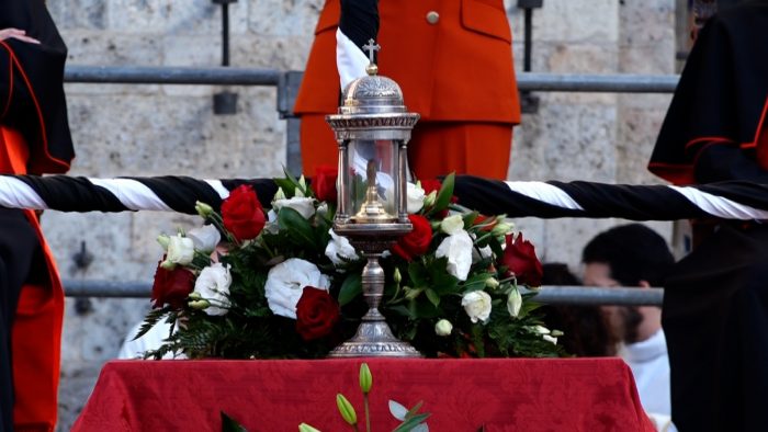 Feste cateriniane: Siena omaggia la sua Santa "simbolo di tenacia e determinazione"