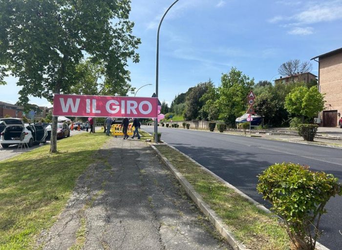 Rapolano si tinge di rosa per accogliere il Giro d’Italia