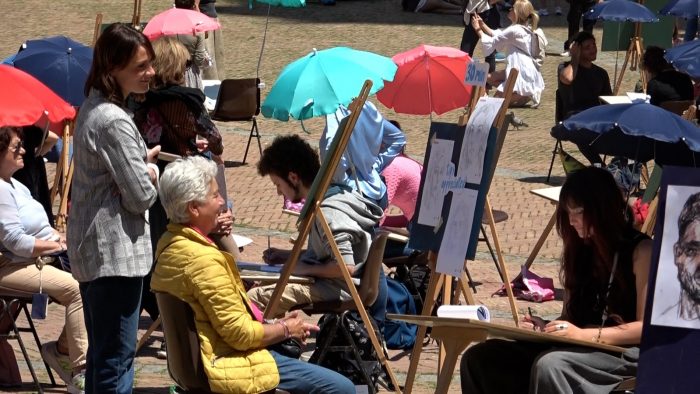 Piazza del Campo come Montmartre grazie all'iniziativa "Ritratti in Piazza"