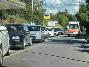 Tamponamento in Viale Toselli, traffico bloccato