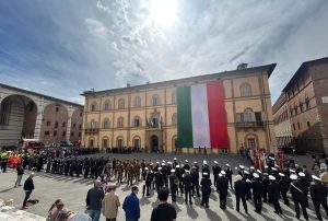 Celebrazioni 2 giugno a Siena, il sindaco Fabio: "Noi siamo la nostra Repubblica giorno dopo giorno"