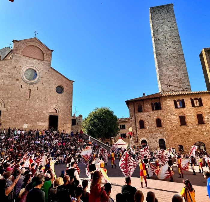 Ferie delle Messi a San Gimignano, vince la contrada del Castello