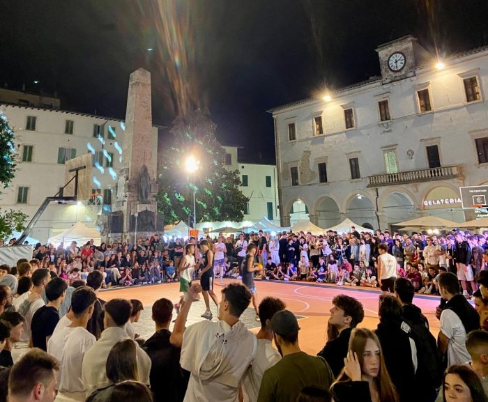 Successo per la notte bianca 2024 a Colle di Val d'Elsa
