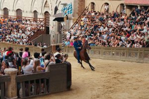 Palio di Siena 2 luglio, la fotogallery della prima prova