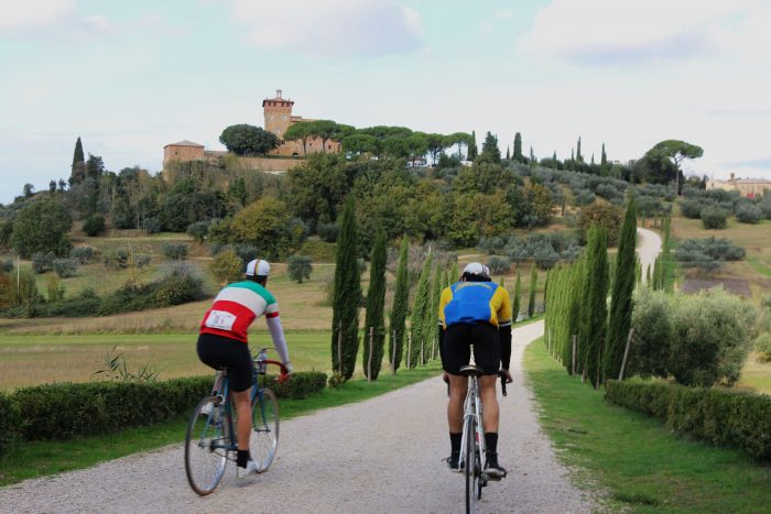 "Poggi e buche", torna la ciclostorica di Montepulciano