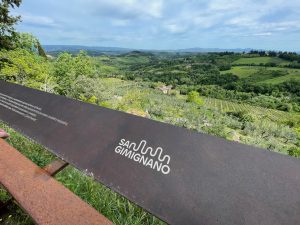 Turismo, quattro itinerari per riscoprire San Gimignano